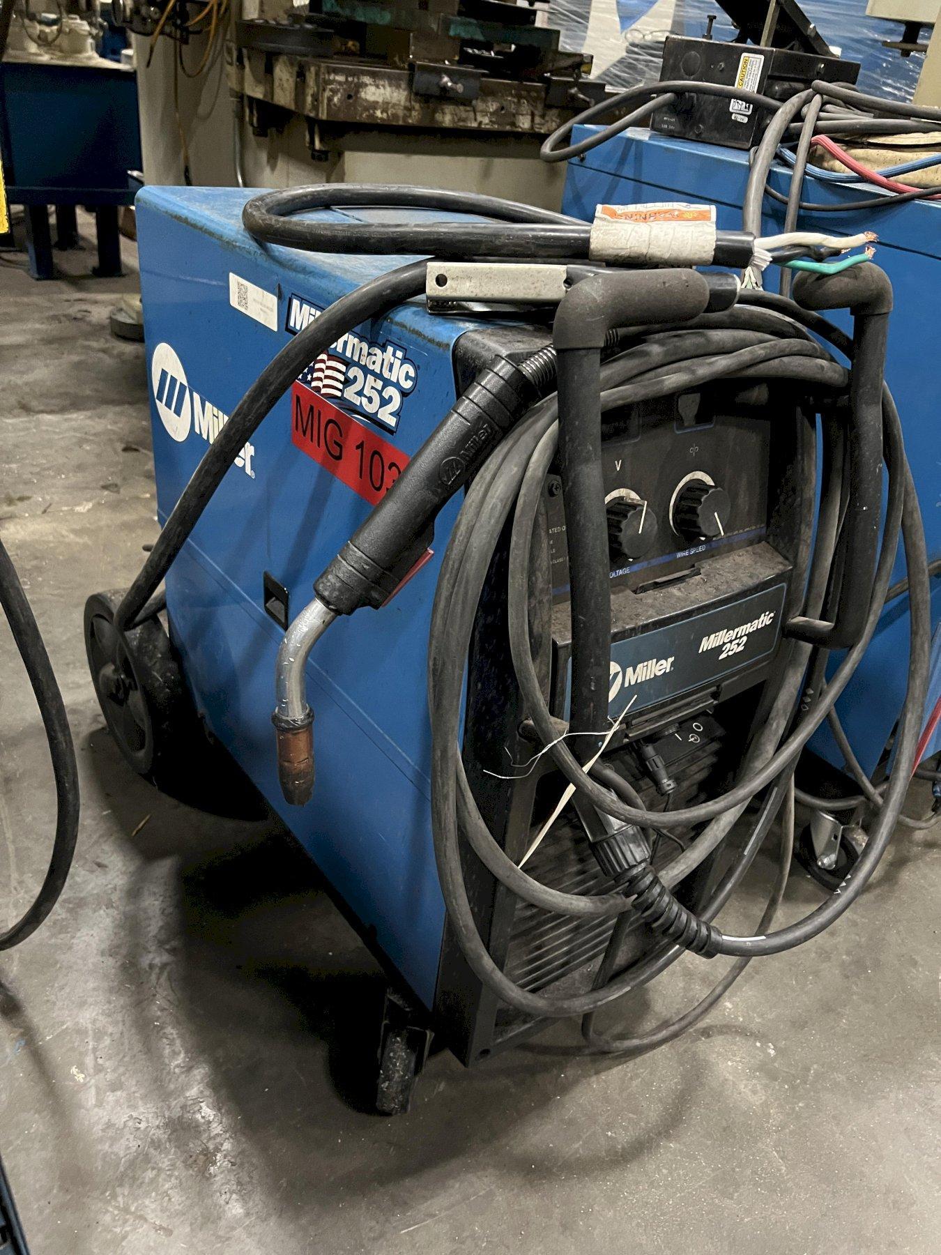 MILLER MILLERMATIC 252 MIG WELDER