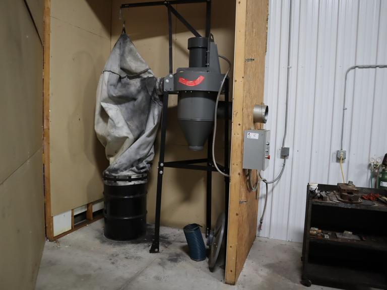 Dayton 5E820B Dust Collector W/ Bag & Barrel- Auction Item