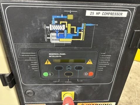 25 HP INGERSOLL-RAND ROTARY SCREW AIR COMPRESSOR, MODEL #SSR-UP6-25-125