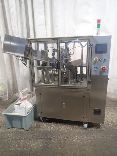 RIGAO RGNF-30B FULL AUTO FILLING & SEALING MACHINE  -  RGNF30B