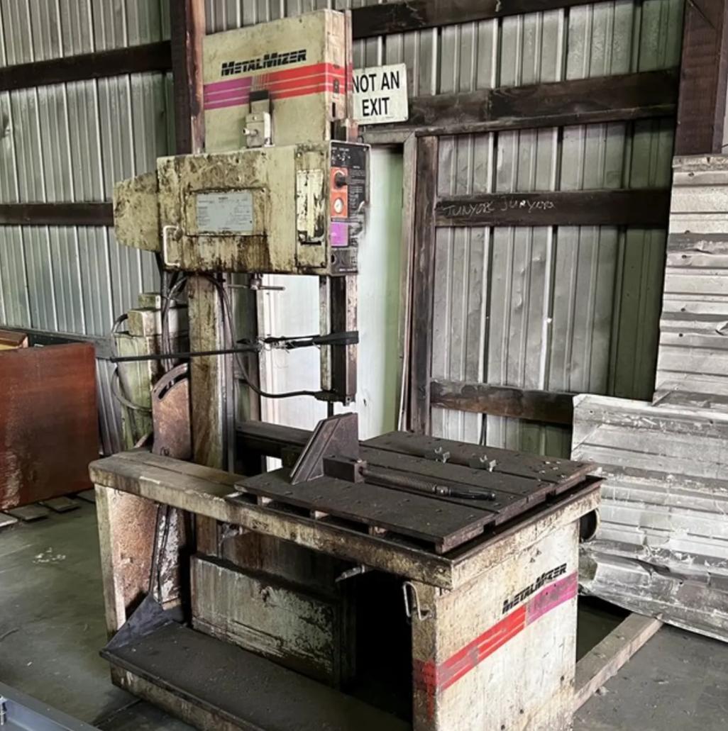18" METALMIZER MODEL #MS2018-1 VERTICAL BANDSAW: YOBRO #25884