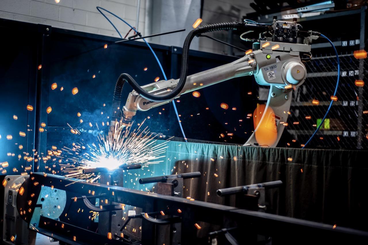 Miller Performarc PA1100SS (PA212S) Robotic Weld Cell, 2012 – Panasonic TAWERS TA-1900 Robot, 350 Amp Panasonic Dip Pulse HMIII350, Dual Light Curtains