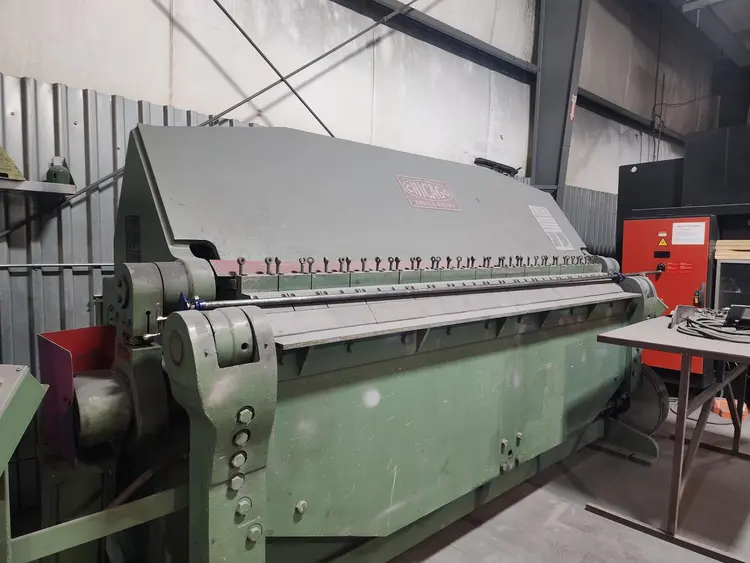 1/4" X 10' CHICAGO DREIS & KRUMP MODEL PBP-10250-8 HYDRAULIC BOX & PAN BRAKE