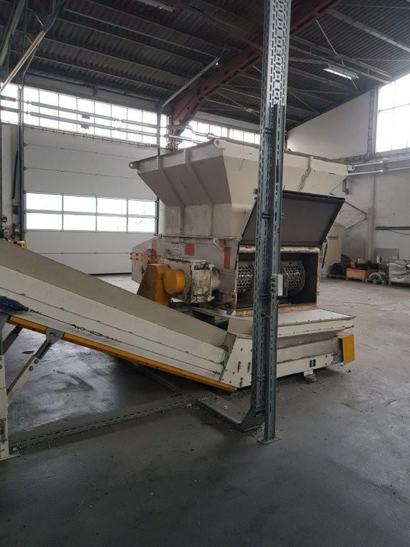 NEUE HERBOLD PLASTICS PROCESSING LINE / HEAVY DUTY PLASTICS SHREDDER