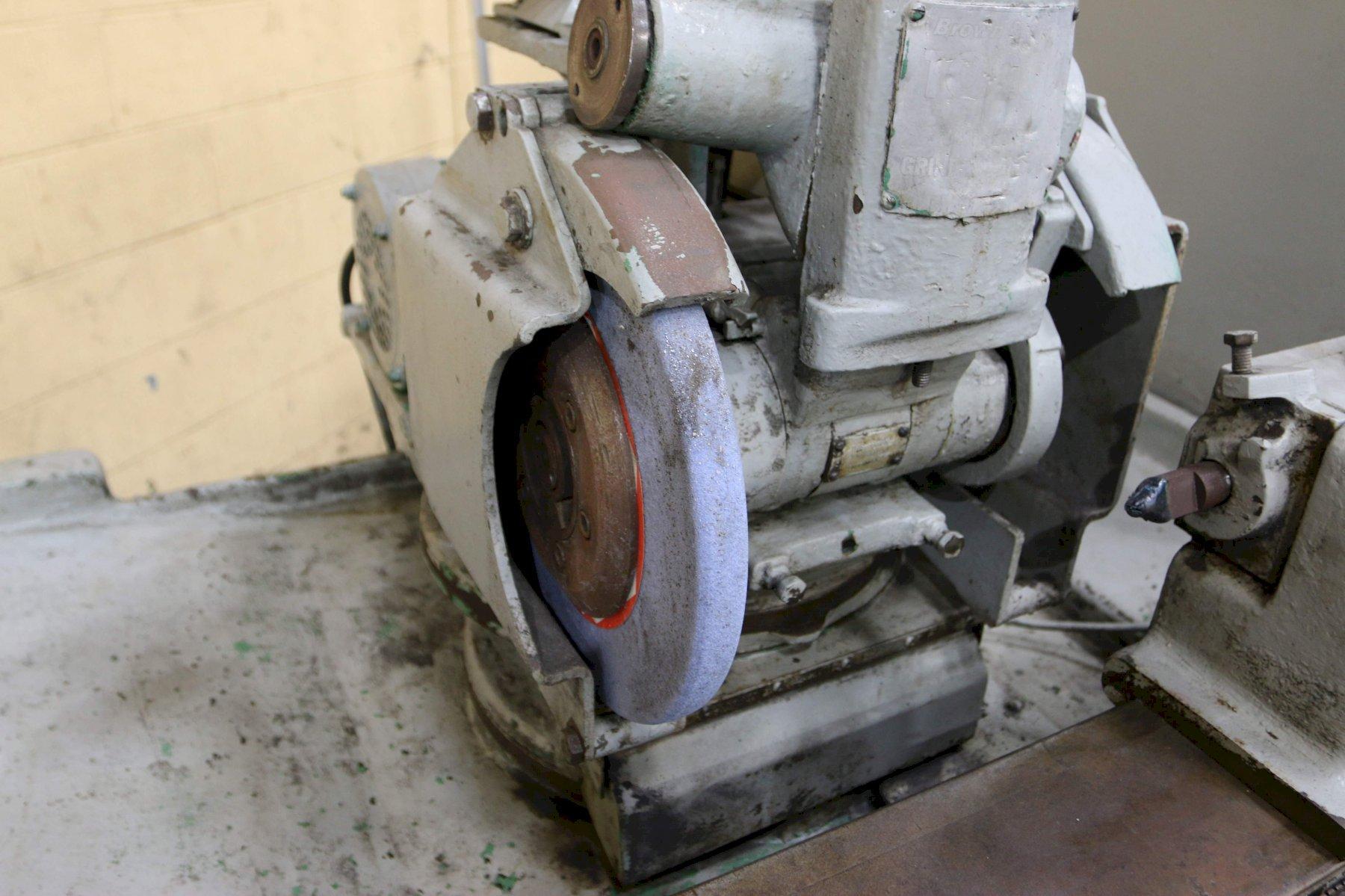 10' X 20' BROWN & SHARP MODEL #1020U CYLNDRICAL GRINDER: STOCK 70522