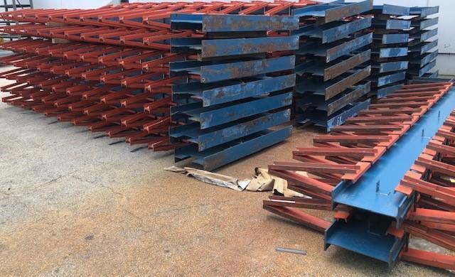 Double Sided Cantilever Rack 18'H 24