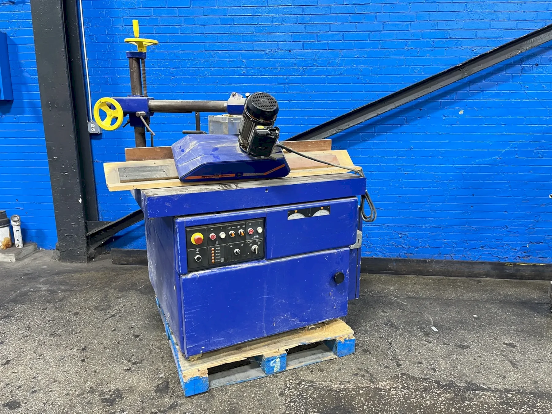 SCMI 47”X8” TILTING SPINDLE SHAPER  -  T 150