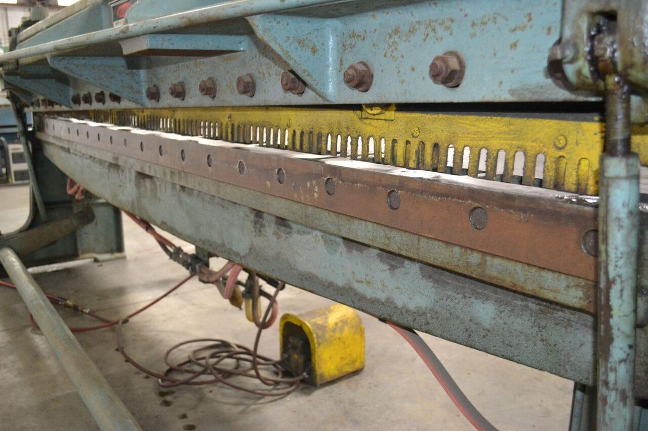 Wysong A-120 10′ x 18 Ga. Air Powered Pneumatic Shear