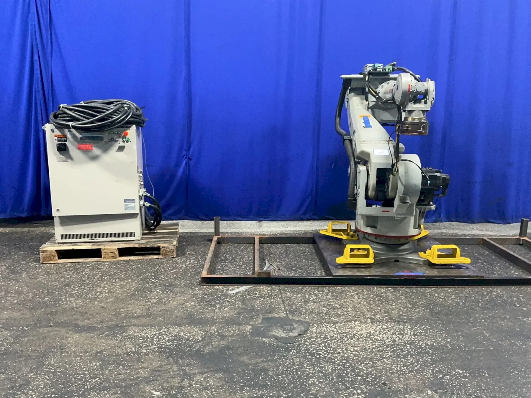MOTOMAN ROBOT  -  UP165