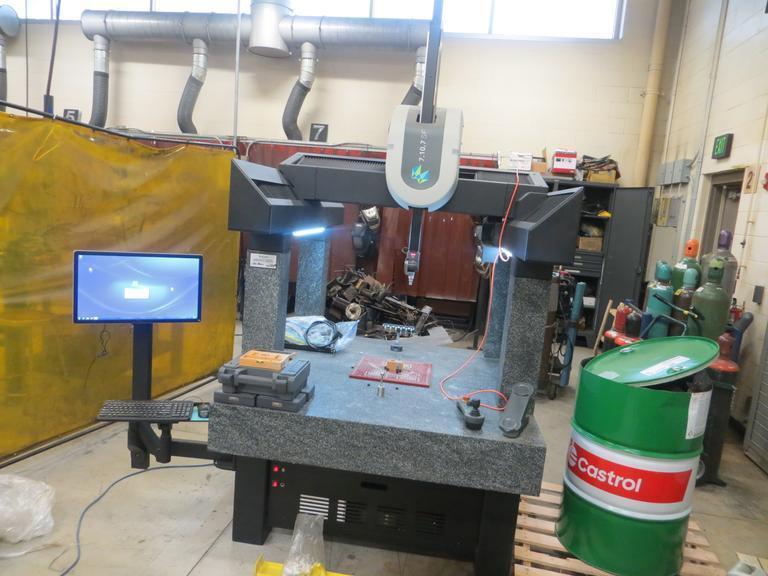 Hexagon 7.10.7 SF Coordinate Measuring Machine with TesaStar-111 Probe Head, 6-Position Styli Rack with assort Styli, Grid Plate and MORE! - Auction Item
