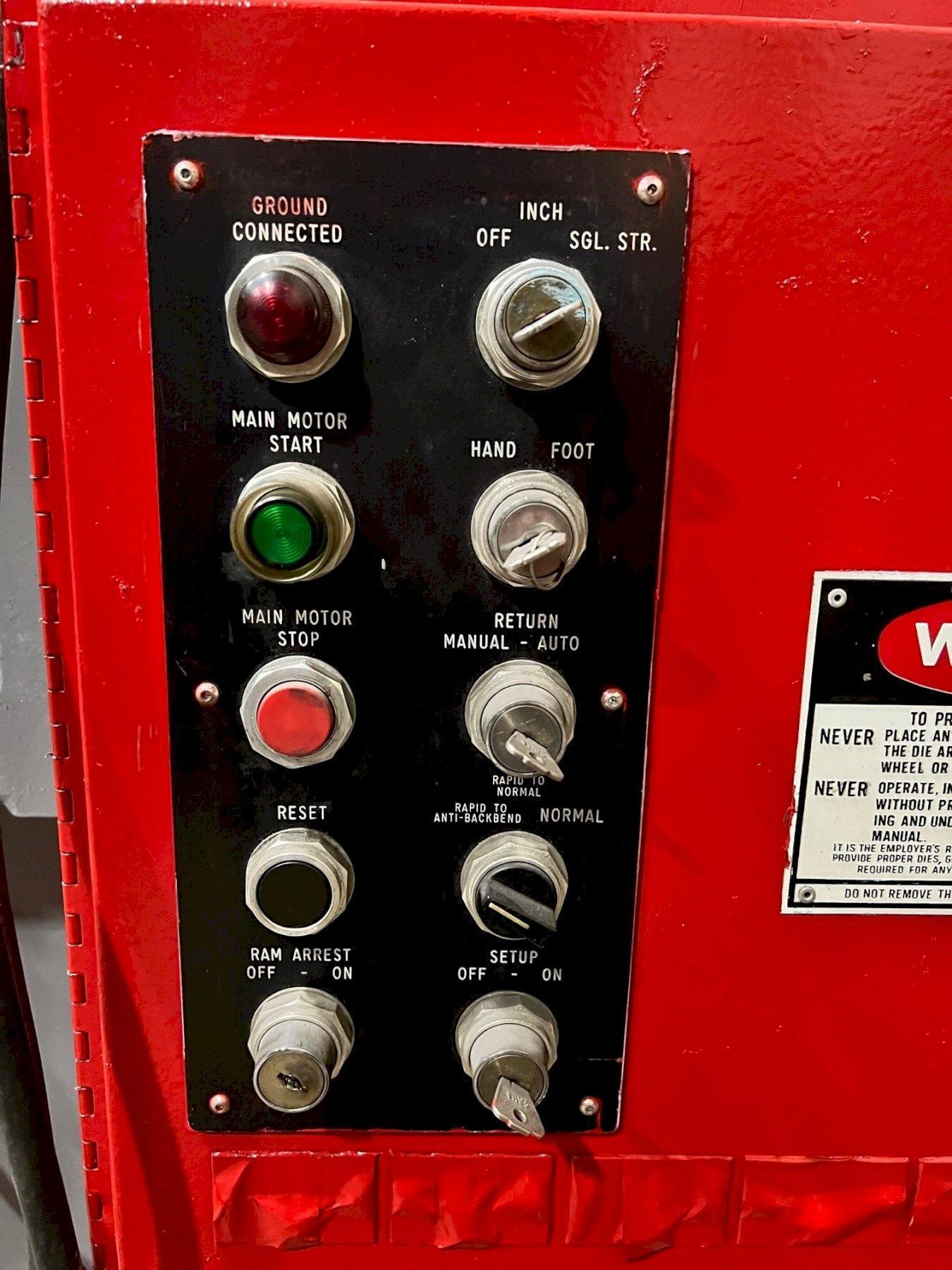 USED NIAGARA 10' X 100 TON 2-AXIS CNC PRESS BRAKE Stock# 10966, Year: 1984