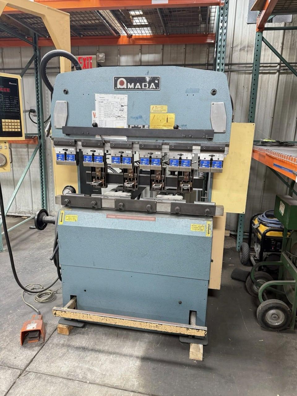 25 Ton x 4′ Amada RG-25 Hydraulic Press Brake, 1983 – 9EX Control, Wilson Quick Change Holders