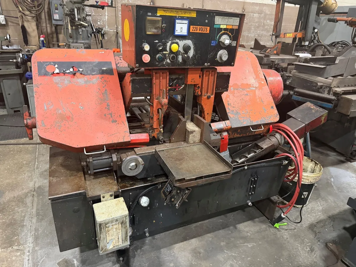 USED AMADA 10" X 11.8" FULLY AUTOMATIC HORIZONTAL BANDSAW MODEL HA-250W