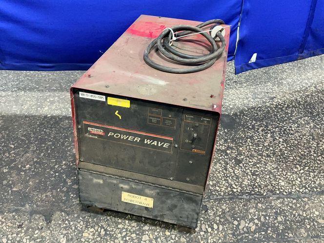 Lincoln Electric  455  Amps  Welder - Powerwave 455