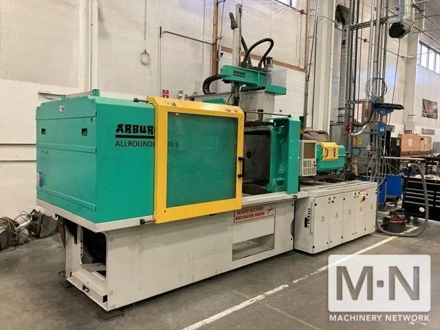242 TON 10.3 OZ ARBURG MODEL 570S-2200-800 INJECTION MOLDING MACHINE MFG 2012