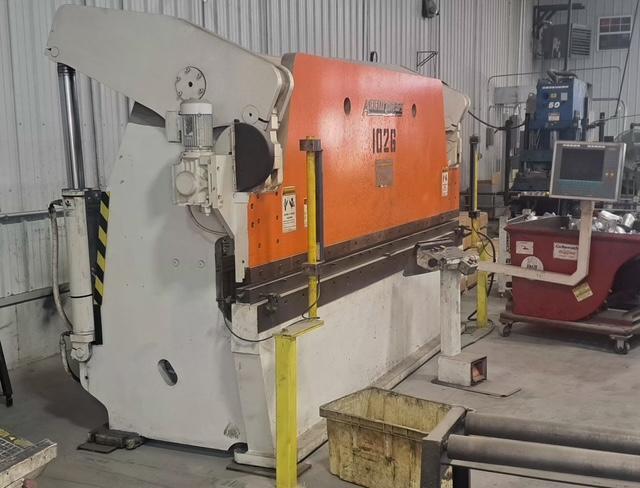175 TON X 12' ACCURPRESS MODEL #717512 HYDRAULIC PRESS BRAKE 2001: YOBRO 25772