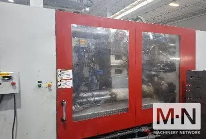 1100 TON 232 OZ CINCINNATI MILCARON MODEL MG1100 INJECTION MOLDING MACHINE MFG  2006