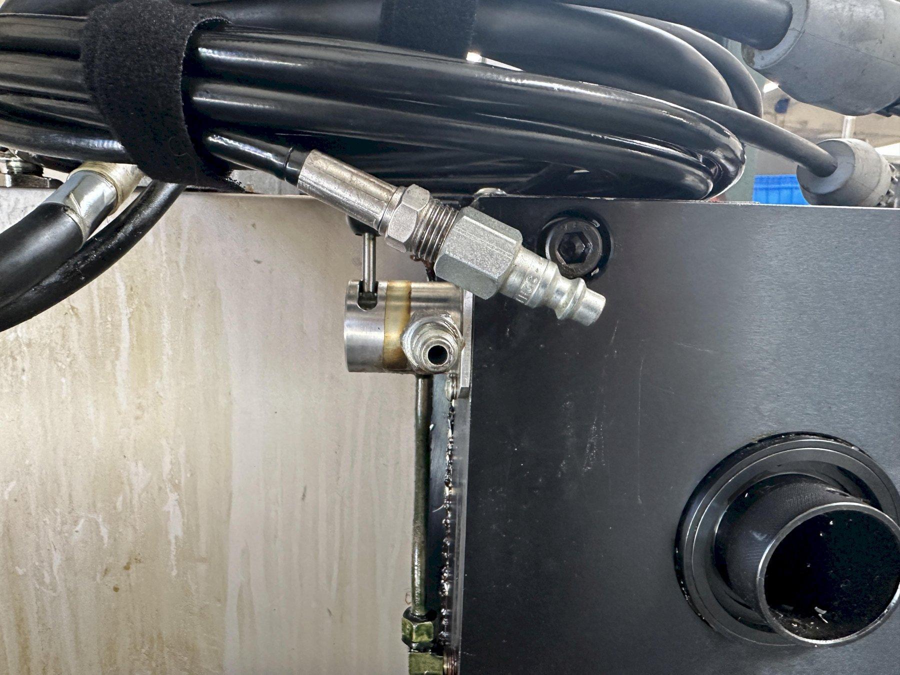 HAAS HRTA6 HRT210 Type 4th-Axis Rotary Table with A1-6 Platter Size Pneumatic Collet Closure