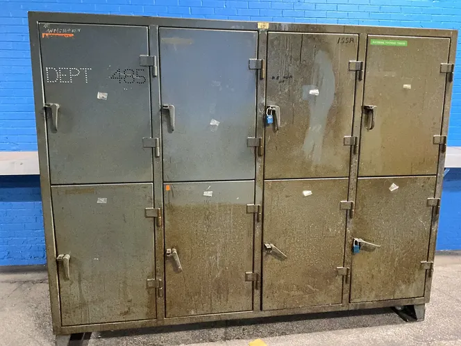 Strong Hold  8 Door Lockers