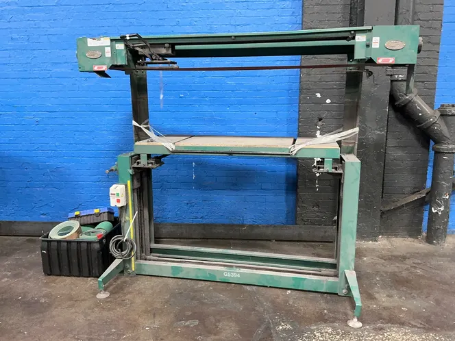 Grizzly Industrial  Sander