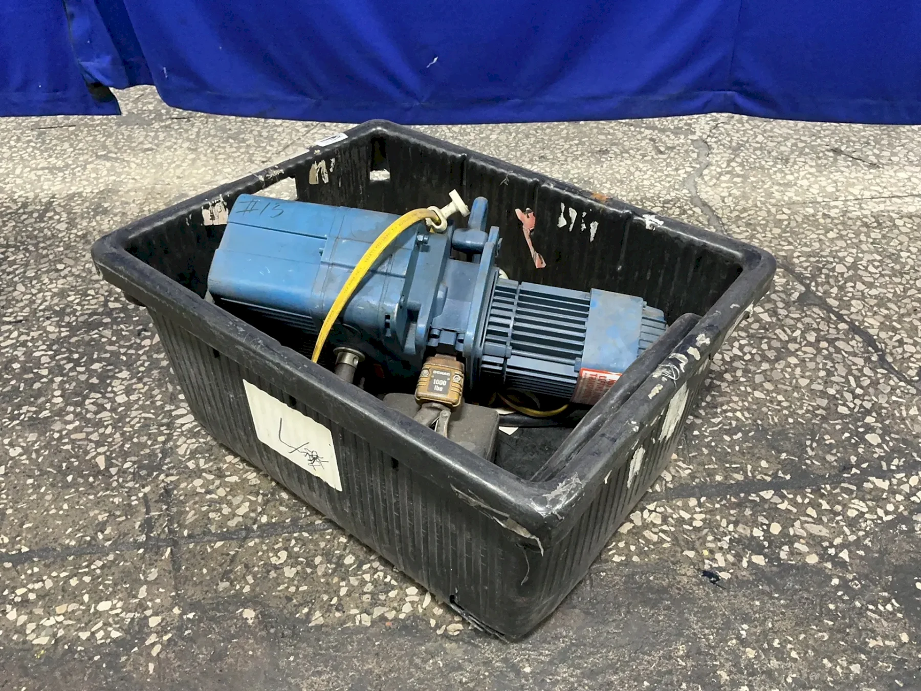MANNESMANN DEMAG 13 FT HOOK PATH, 1000 LBS ON 1/1 FALL ELECTRIC CHAIN HOIST  -  DKUN 5-500 K V1