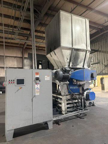 Vecoplan VAZ 1300-M-XL 100 HP Stacked Plastics Shredder, 2017 – with WO-1442 75 HP Granulator