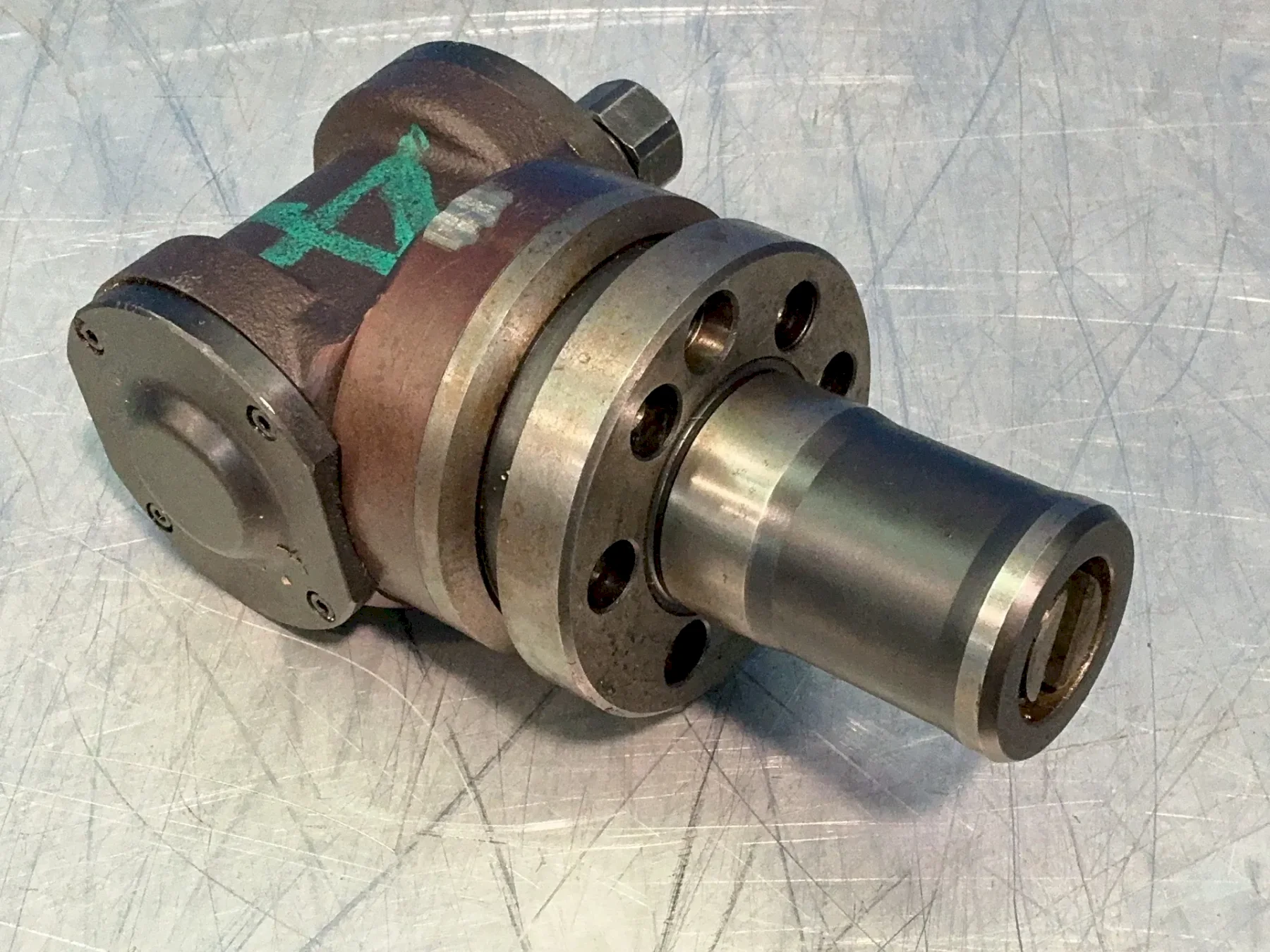 RIGHT ANGLE TOOL HOLDER