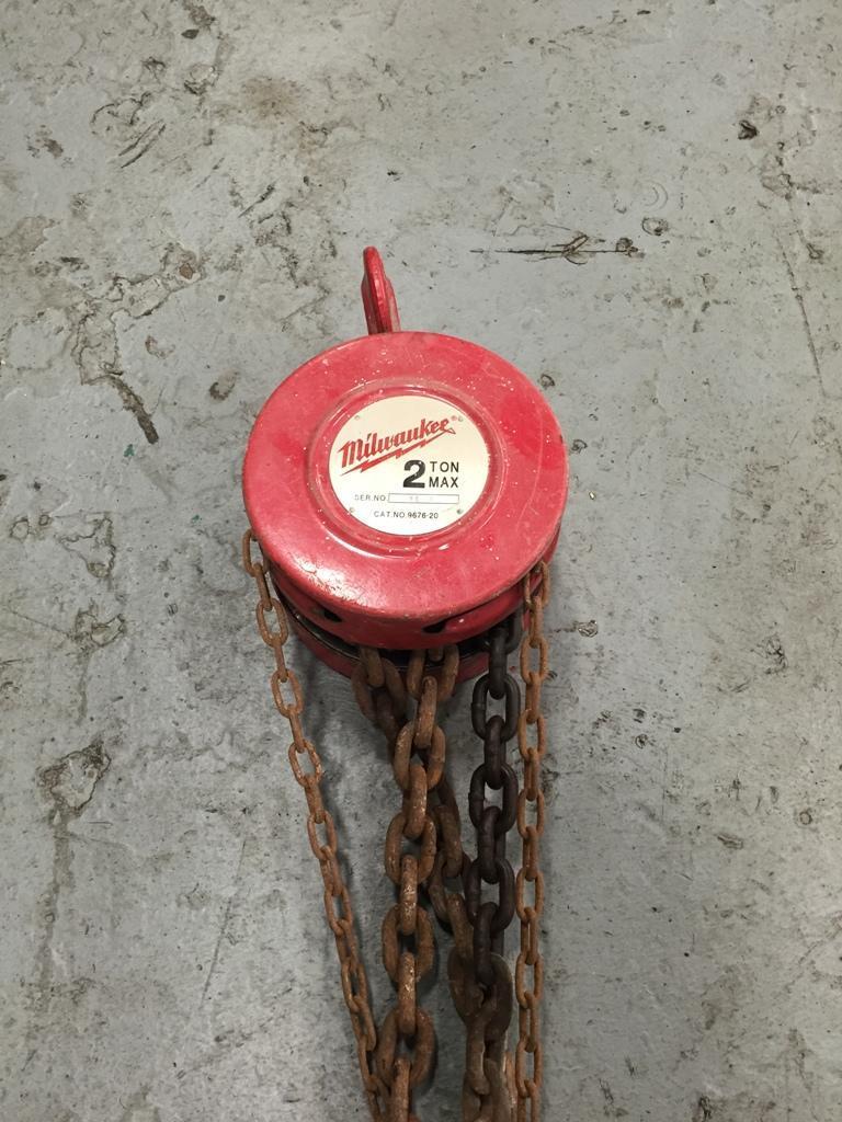 2 TON MILWAUKEE MANUAL LIFT CHAIN HOIST STOCK: 64132