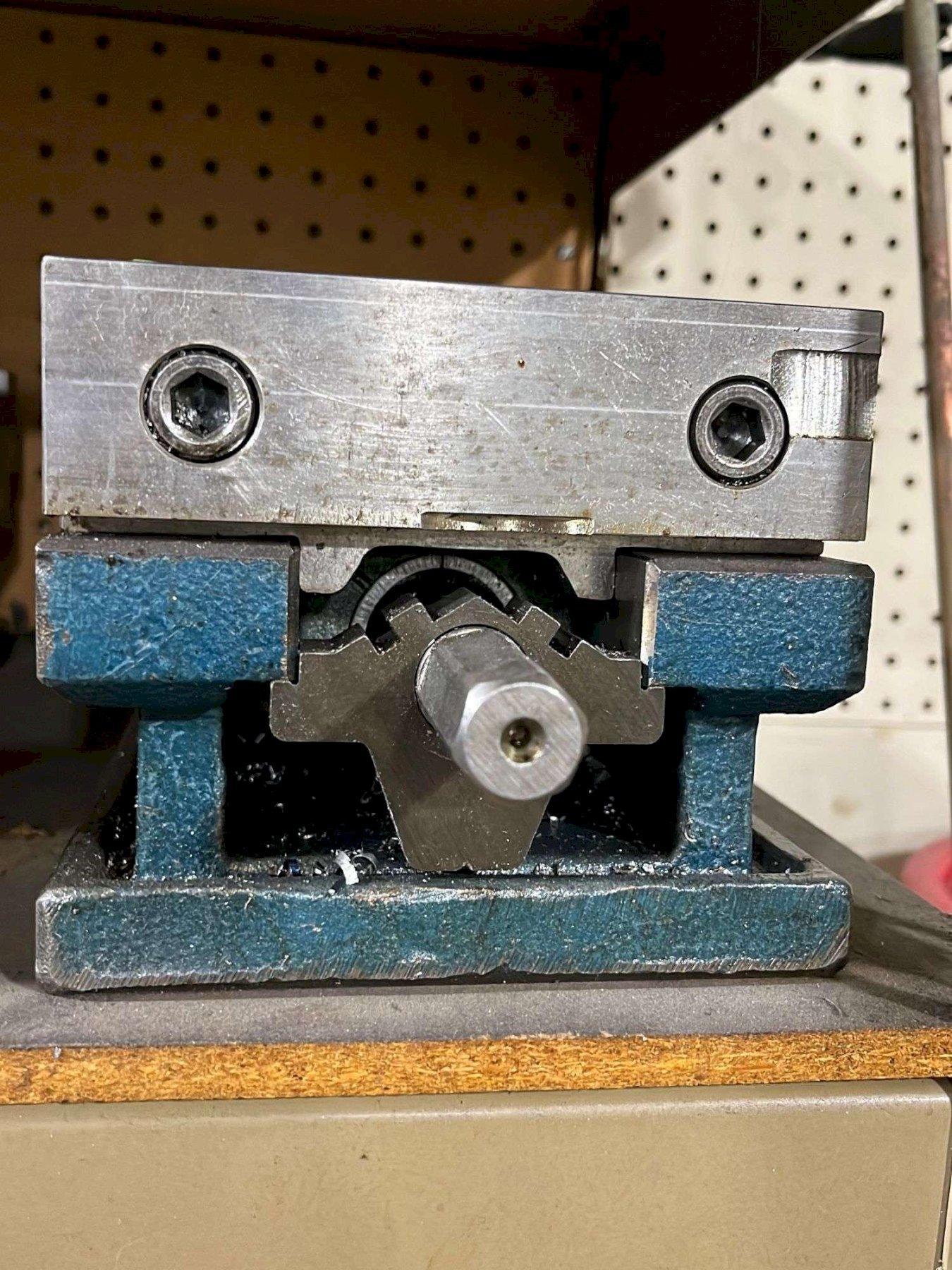 1 - PREOWNED KURT VISE DECK, MODEL #: 3600v