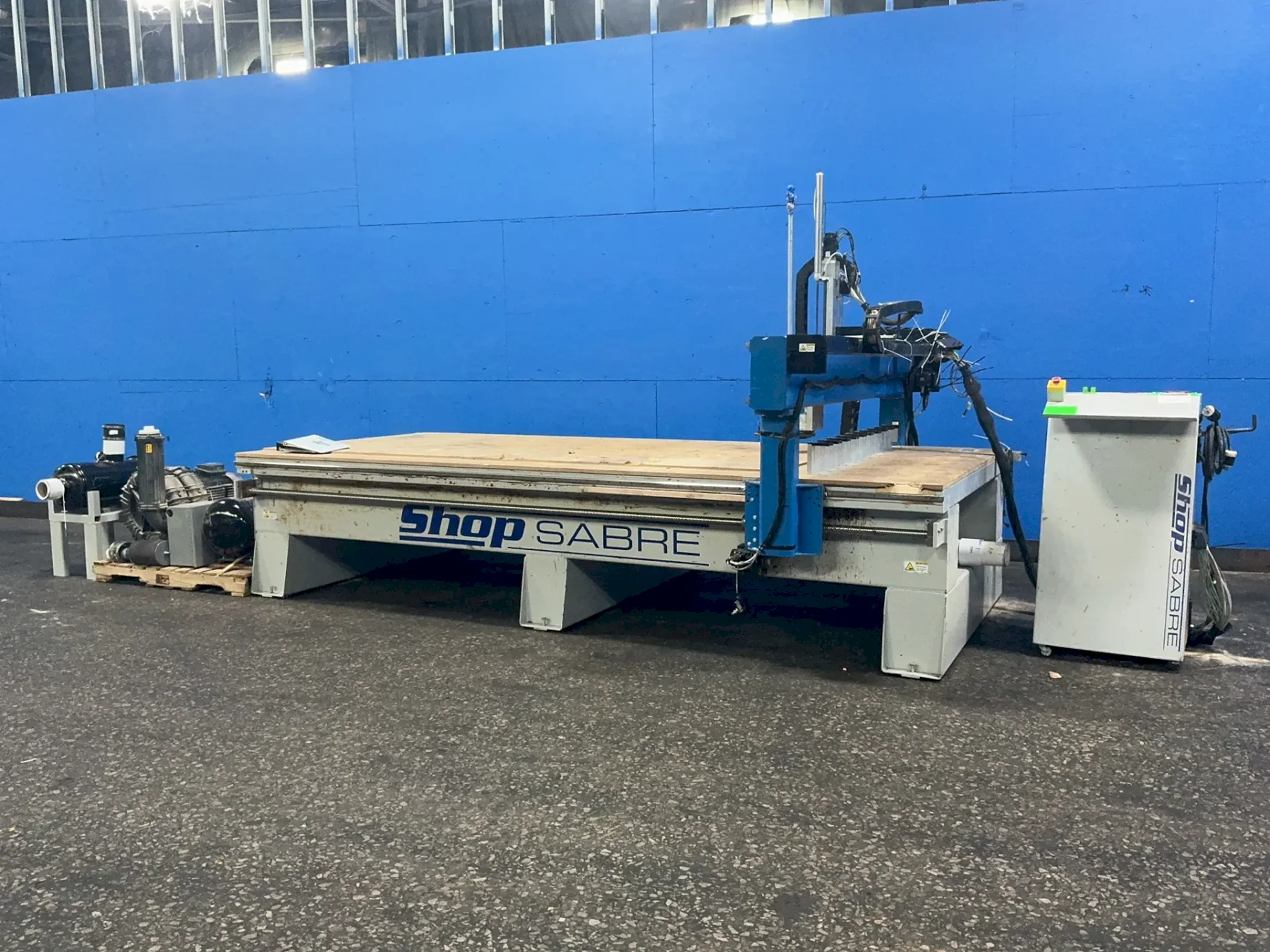SHOP SABRE 60” X 126” CNC ROUTER MACHINE   -  IS 510