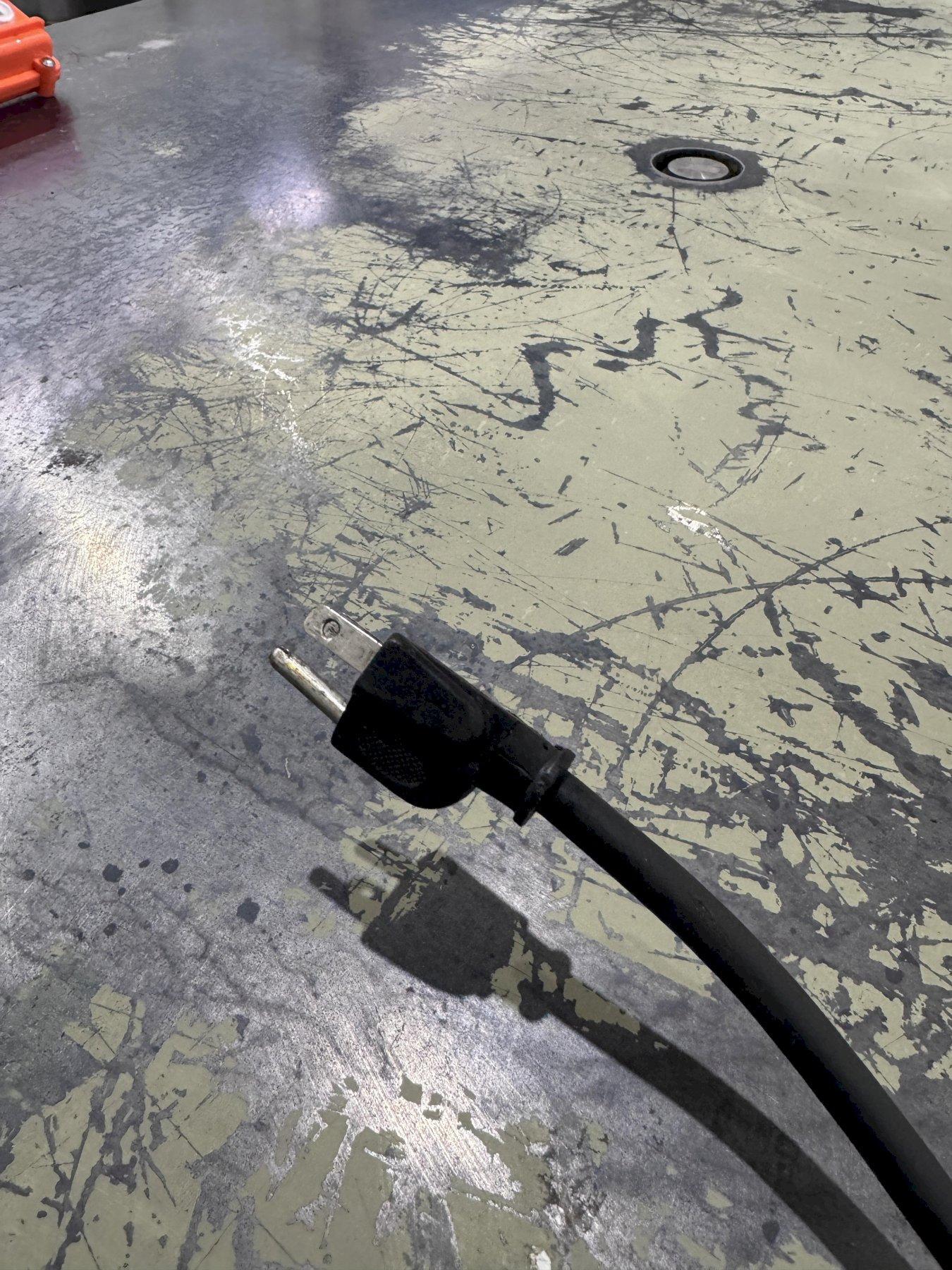 3500 LB SOUTHWORTH MODEL #LS4-36 HYDRAULIC LIFT TABLE: STOCK #78038