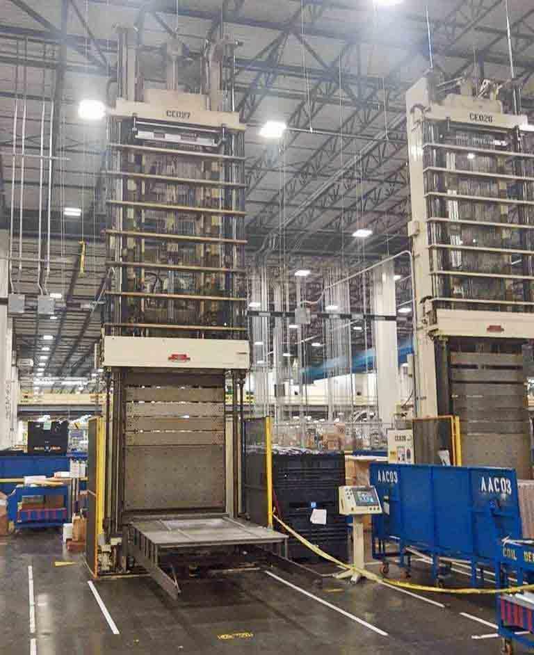 Expander, Vertical, Oak