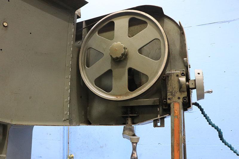 36" DOALL VERTICAL BANDSAW MODEL 3613-0