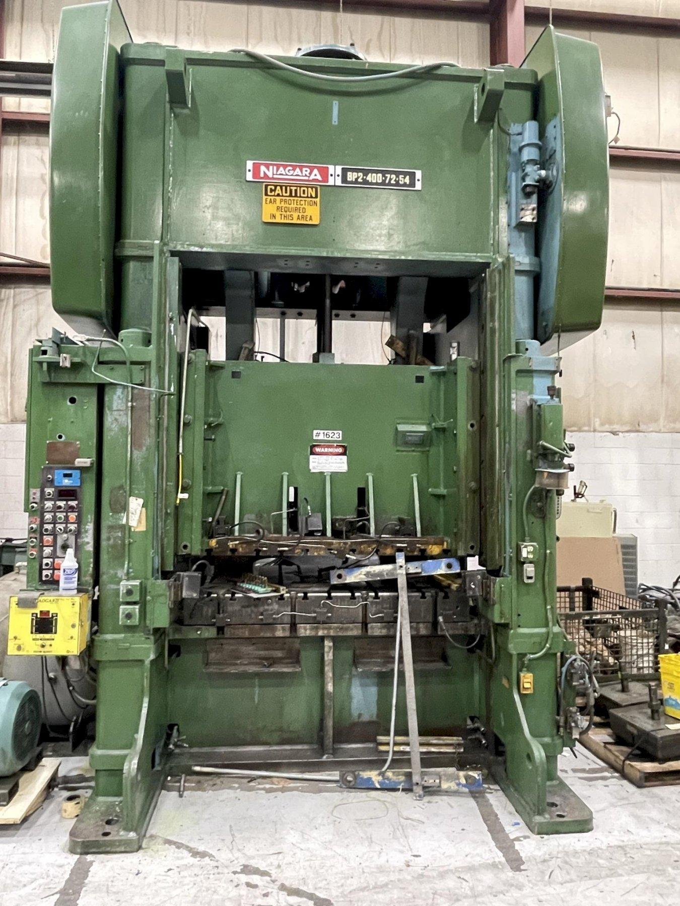 400 ton Niagara BP2-400-72-54 Used Straight Side Mechanical Metal Stamping Press For Sale, Year 1988
