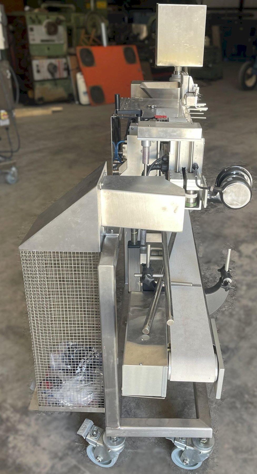 (B) Weighpack Zippy Bagger R-L