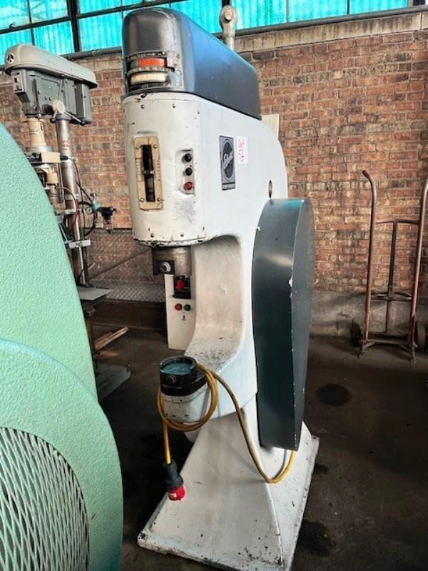 ECKOLD KRAFTFORMER MODEL KF460 PLANISHING HAMMER