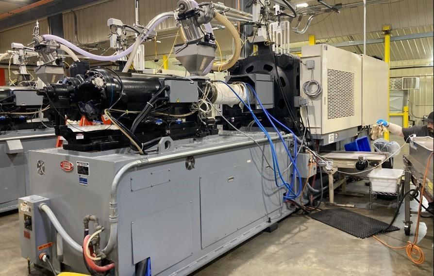Nissei Used FN360-100A Injection Molding Machine, 398 US Ton, Yr. 2006