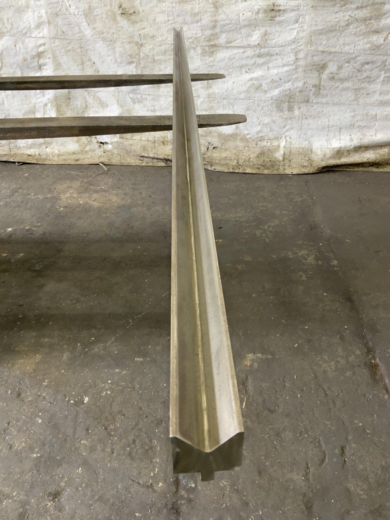120" X 2-1/2" OPENING 90 DEGREE, FEMALE PRESS BRAKE DIE: STOCK #81517