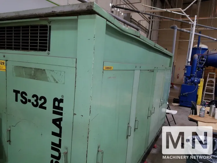 250HP Sullair TS-35 250L Rotary Screw Air Compressor - Very Low hours