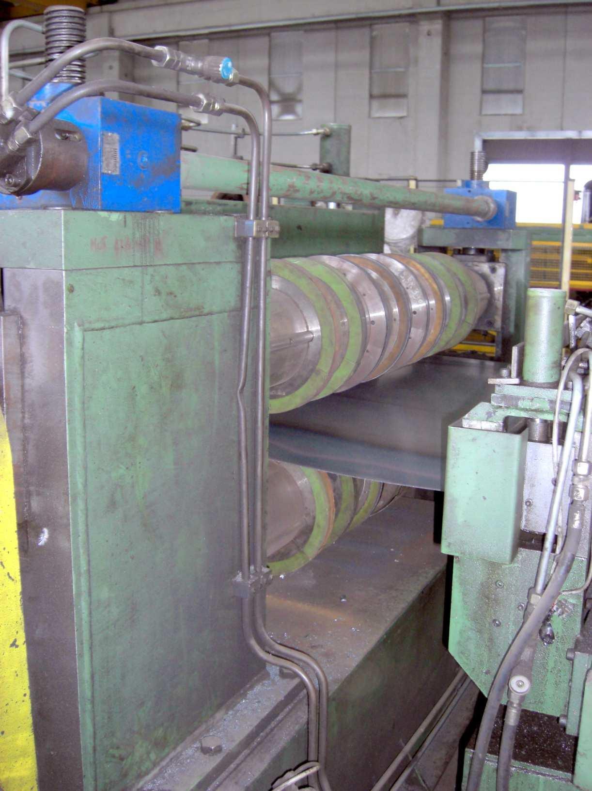 2000mm (78") x 8mm (.315") Ocevi Multiblanking Line (2004)