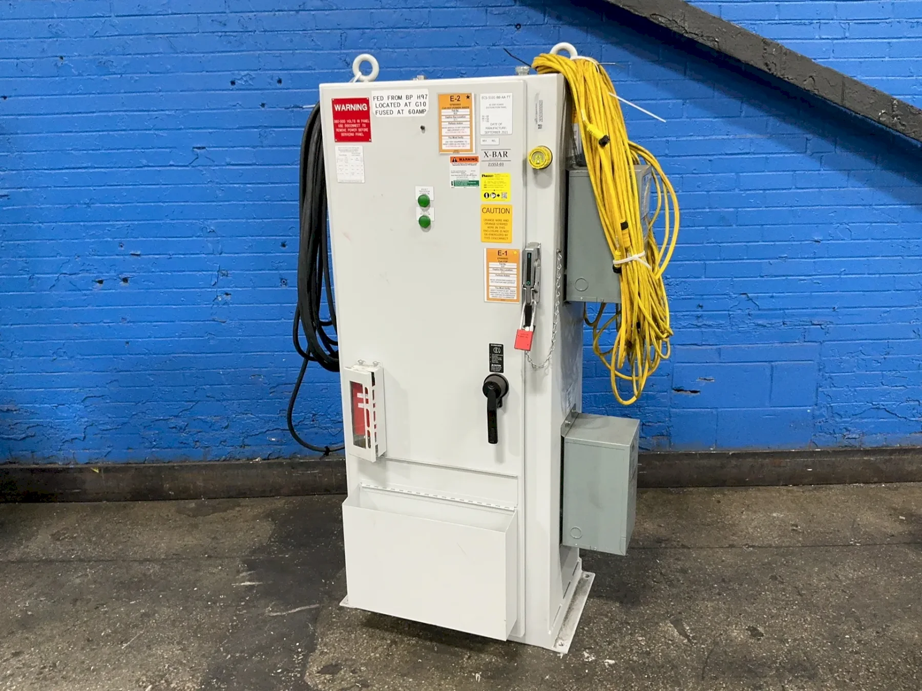 X-BAR AUTOMATION 60 AMP POWER DISTRIBUTION PANEL  -  ECS-5101-BB-AA-TT