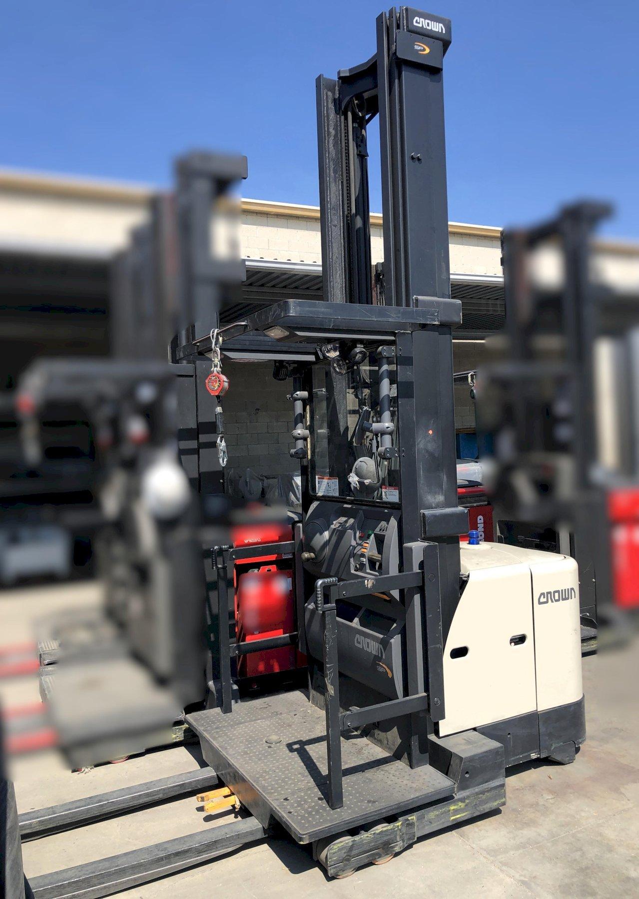 Crown SP3550H-30 Electric Stand-up Stock Picker Forklift 2022 equipped with 3,217 Hours, V-Force Battery and Charger