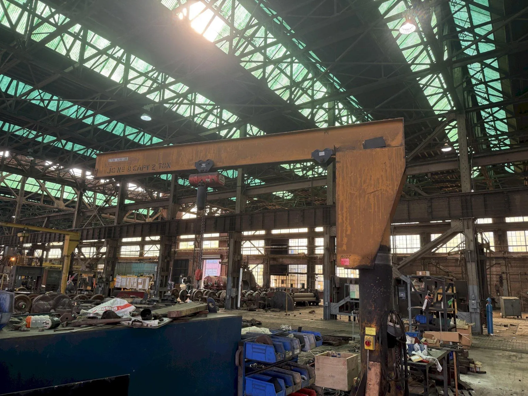 2 TON X 12' JIB CRANE W/ C&M HOIST: YOBRO #26103
