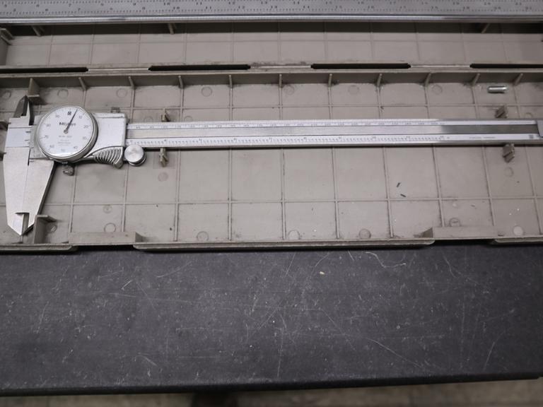 Dial and Verneer Calipers (4), Mitutoyo 12", Fowler 24", Fowler 40", Starrett 24"- Auction Item