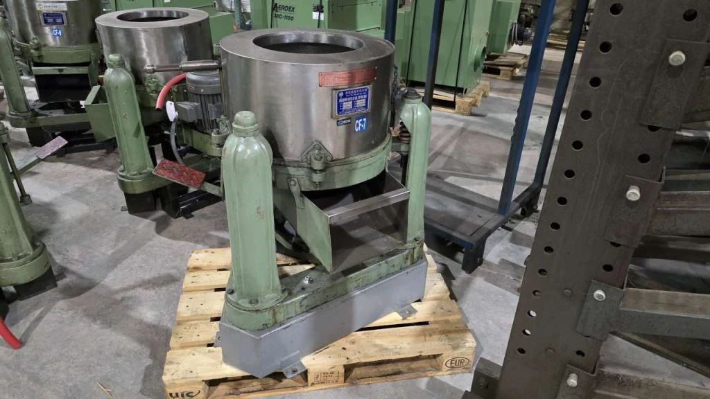 HSIN DER 25LB Capacity STM-20 Parts Centrifuge - 4 of 6