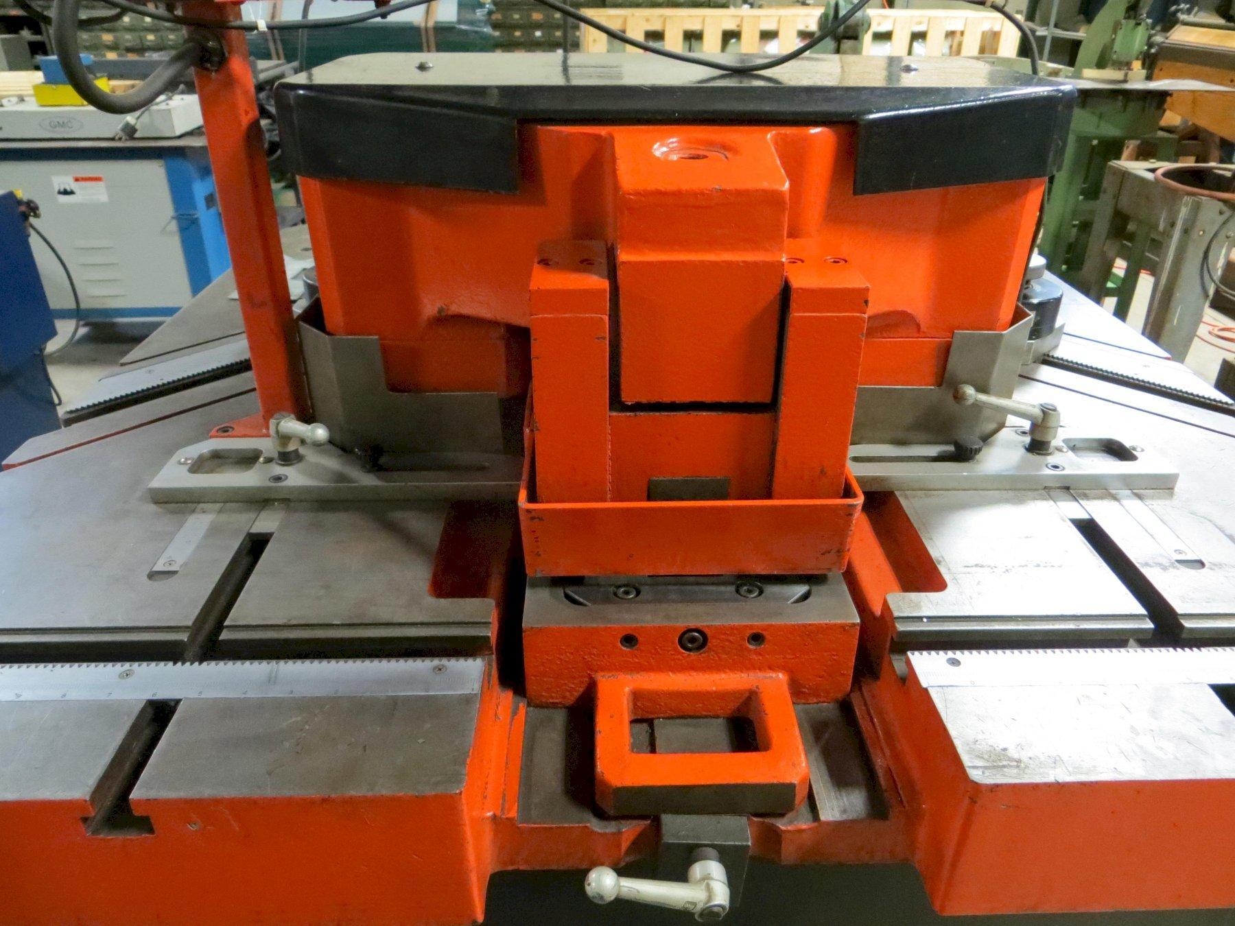 .236 x 8.66 x 8.66 Amada Hydraulic Power Notcher Model CSHW-220