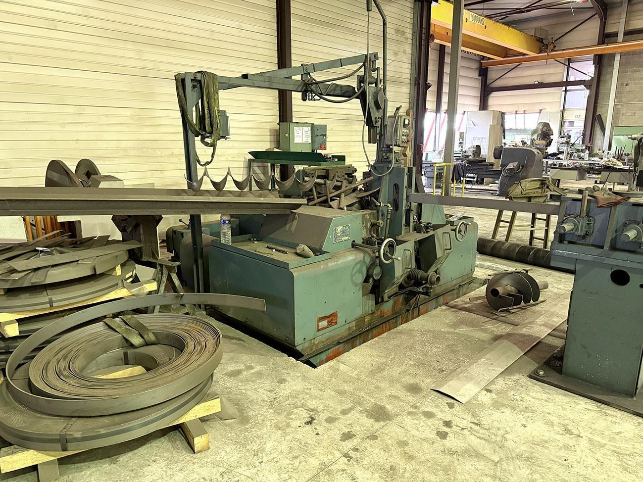 Lenham - LM 800 flight forming machine