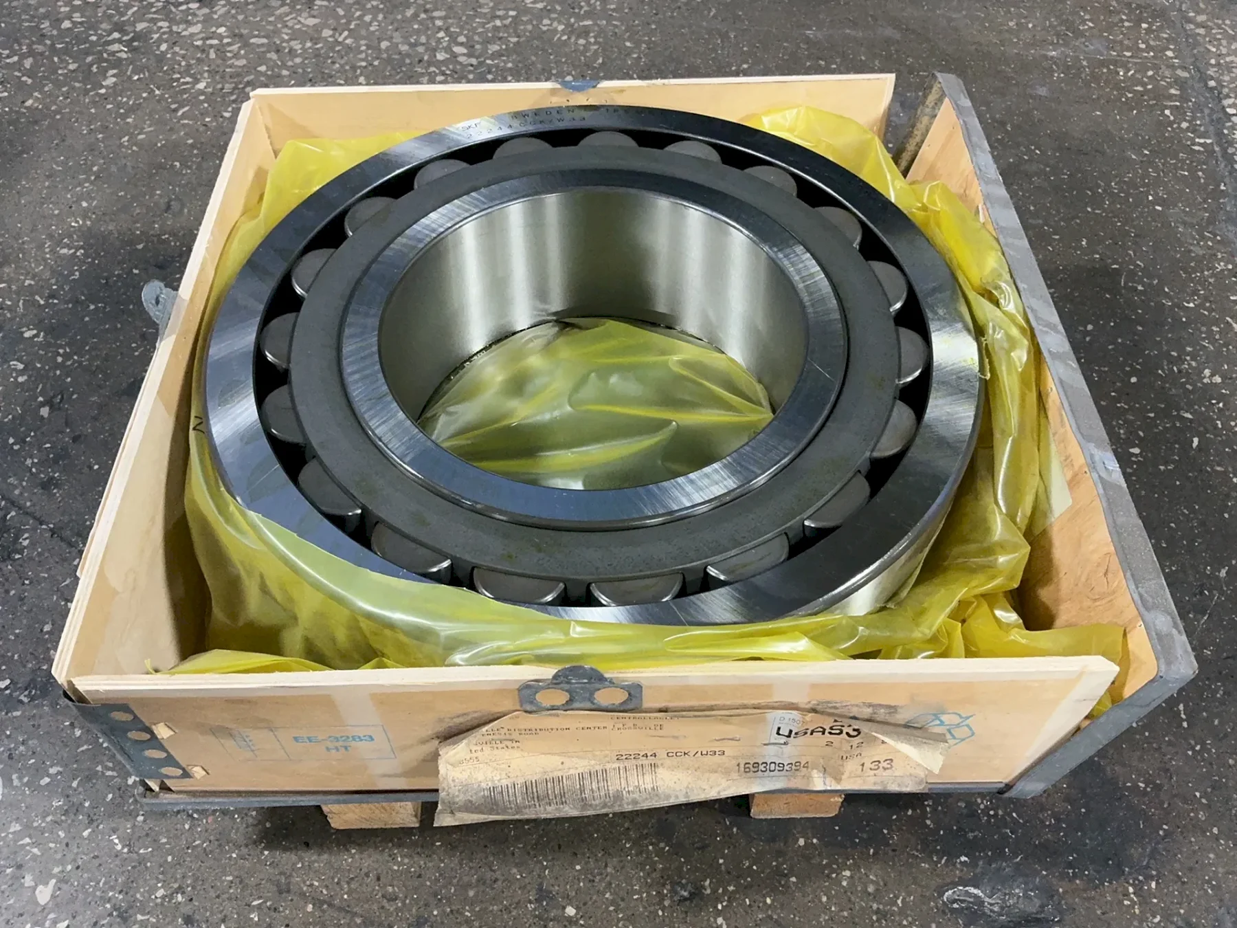 SKF 15.75” DIAMETER EXPLORER SPHERICAL ROLLER BEARING  -  224 CCK/W33