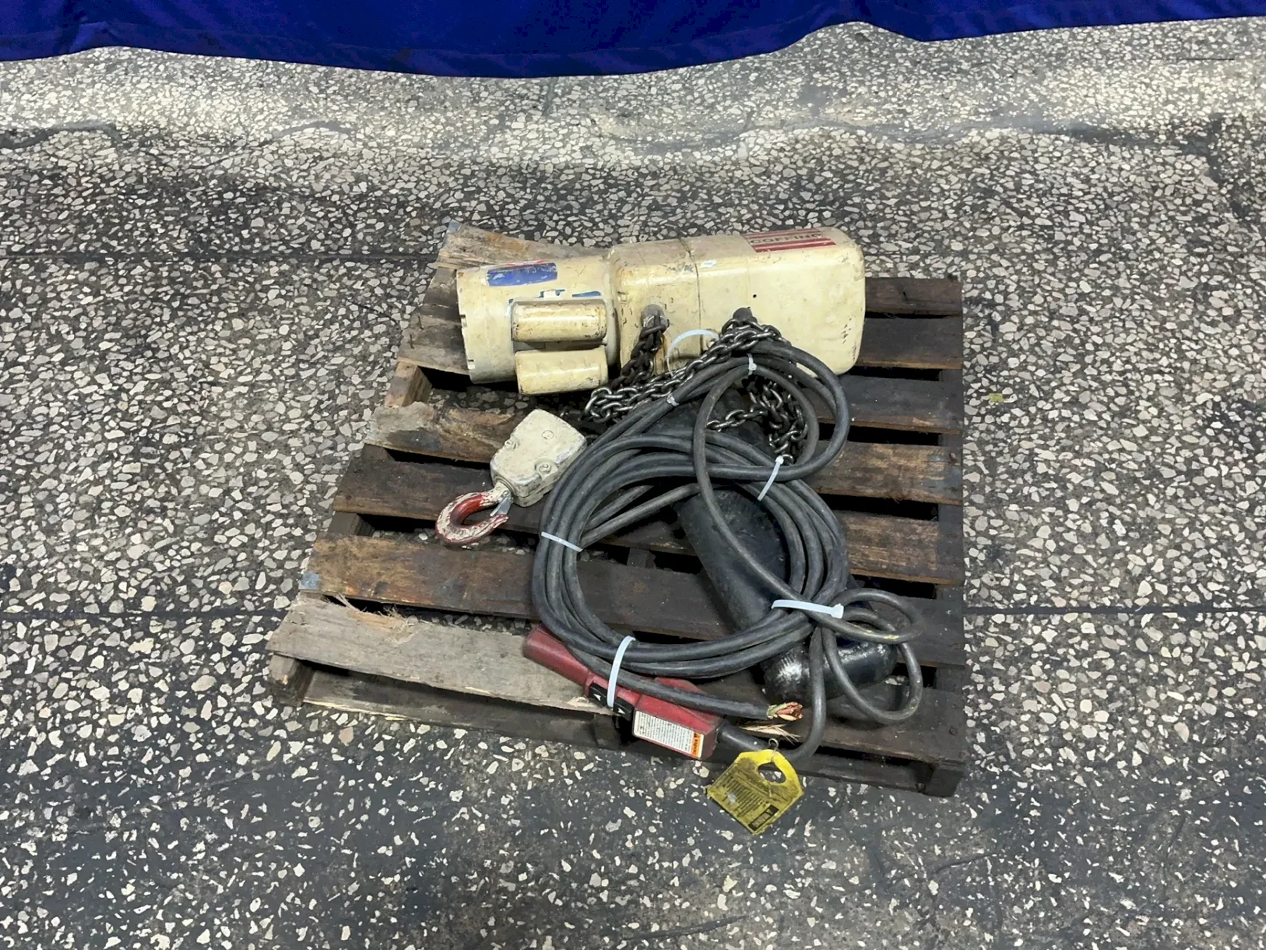 COFFING 2 TON CHAIN HOIST