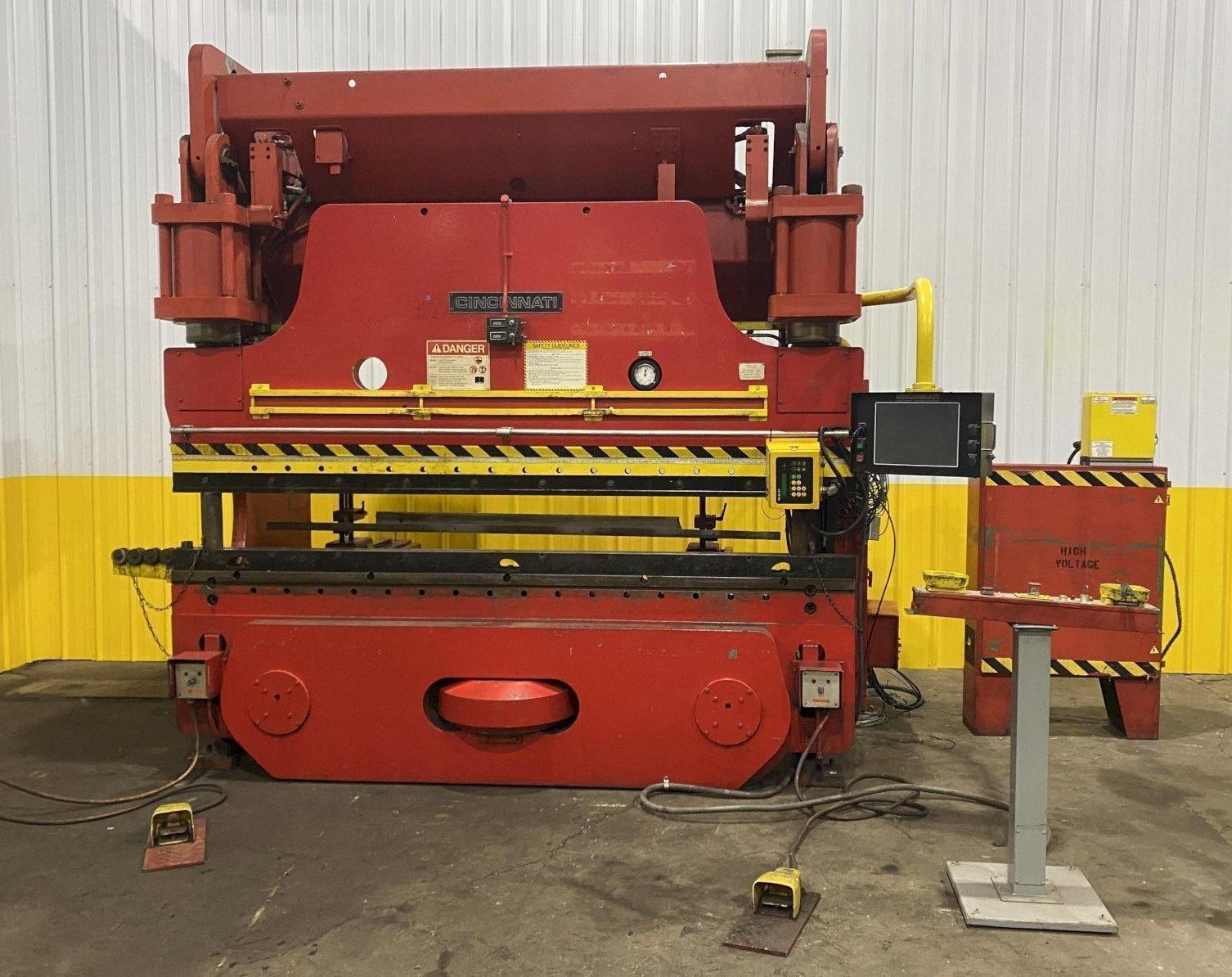 230 TON X 10' CINCINNATI MODEL #230-8AS HYDRAULIC CNC PRESS BRAKE W/ UPGRADED CONTROLS
